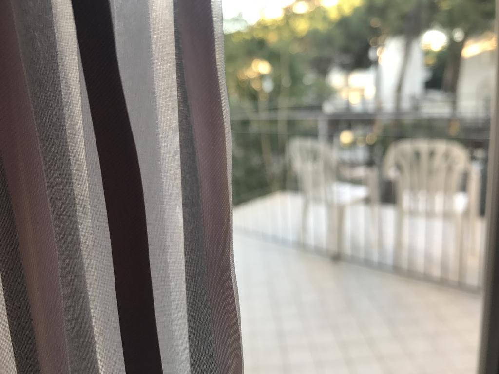 Hotel Augustus Милано Мартима Екстериор снимка